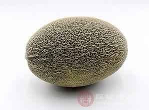 吃哈密瓜卡在气管,意外事件背后的健康警示