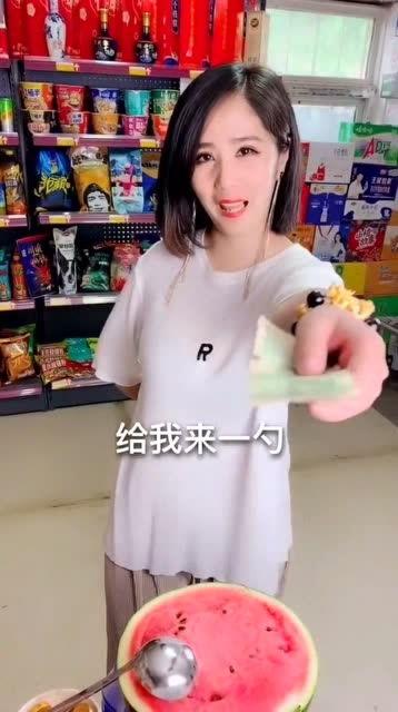 热心吃瓜美少女,揭秘热心吃瓜背后的故事